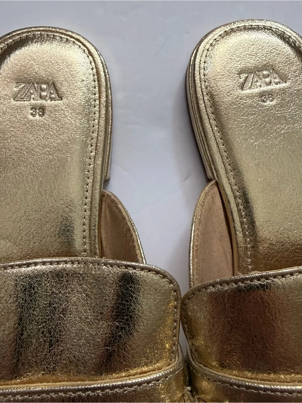 Zara Girls Gold Chain Loafer Mules EU 38 Big Kid 5.5 Never Worn
